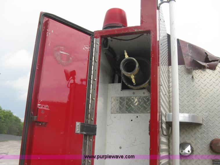 image for item K8714 1995 International 4900 pumper fire truck