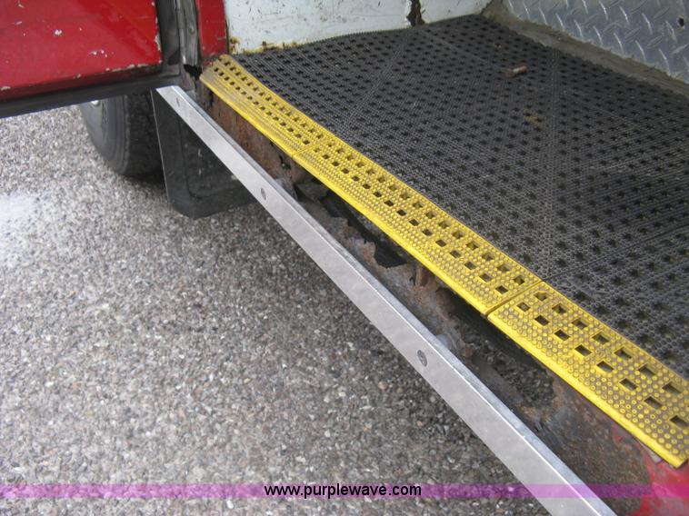 image for item K8714 1995 International 4900 pumper fire truck