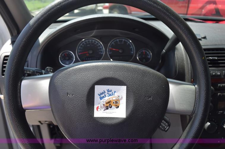 image for item L5750 2008 Chevrolet Uplander van