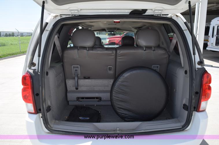 image for item L5750 2008 Chevrolet Uplander van