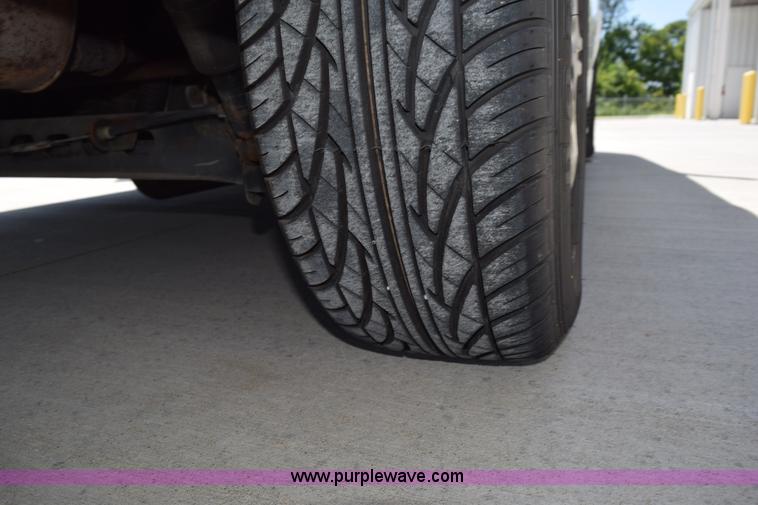 image for item L5750 2008 Chevrolet Uplander van