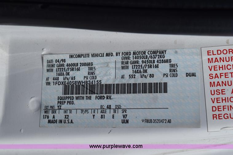 image for item L5751 1998 Ford Econoline E450 bus