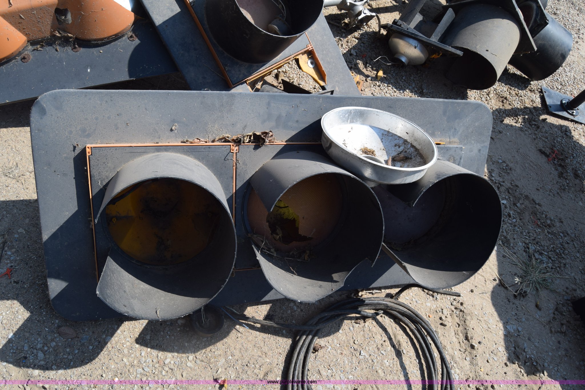 Assorted traffic light covers in Lyons, KS Item BN9847 sold Purple Wave