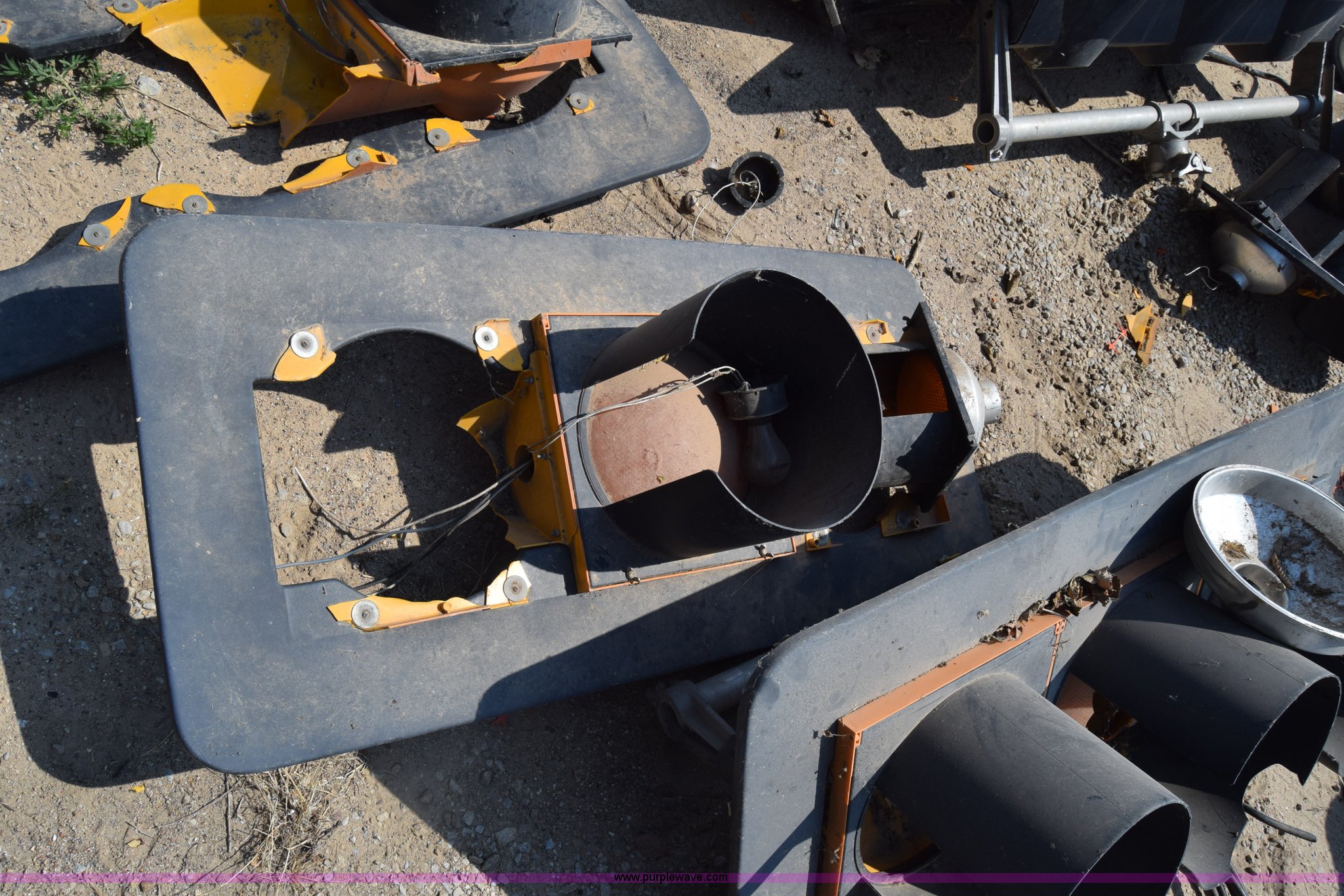 Assorted traffic light covers in Lyons, KS Item BN9847 sold Purple Wave