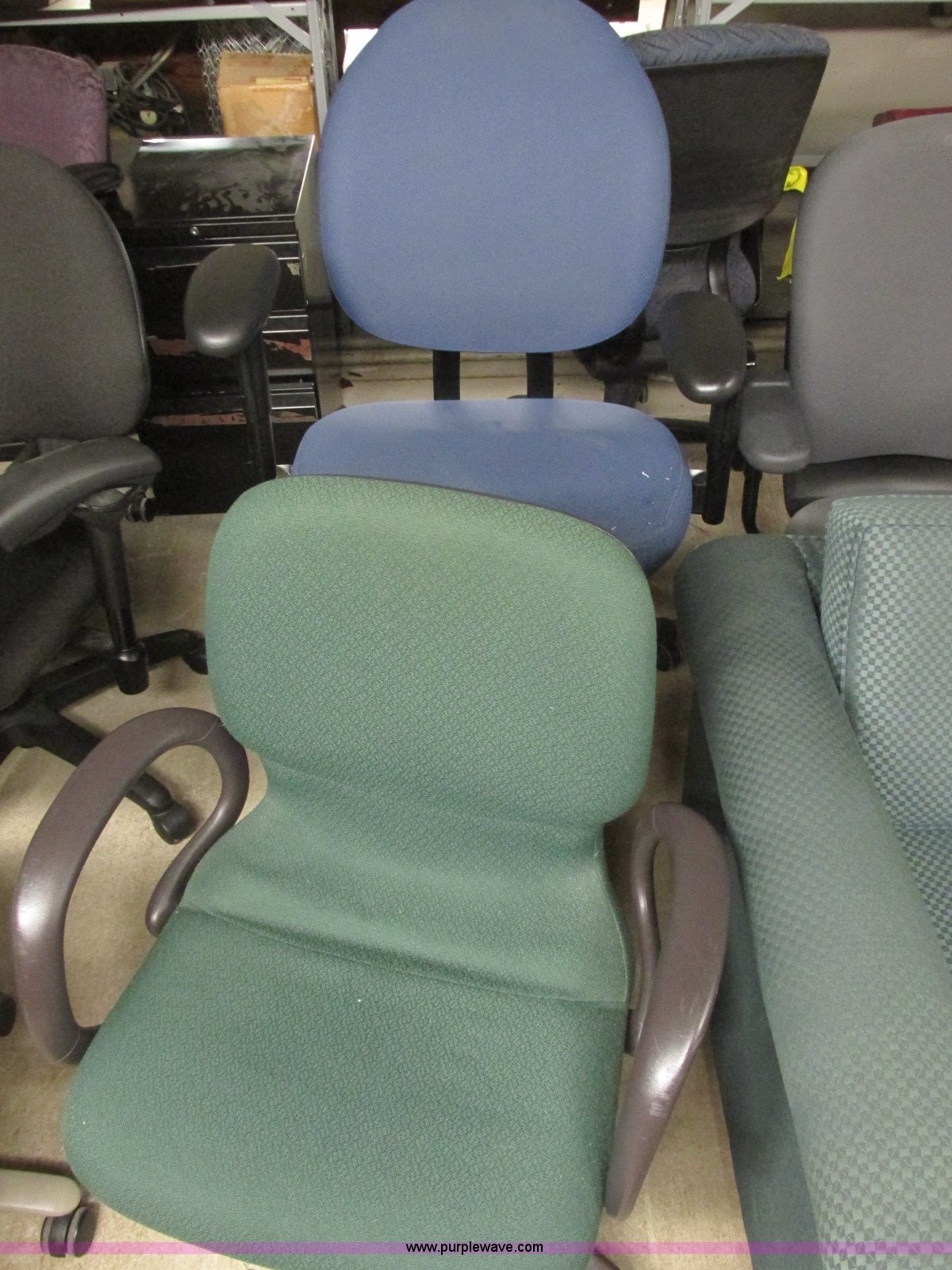 (14) assorted office chairs in Wichita, KS Item BN9919 sold Purple Wave