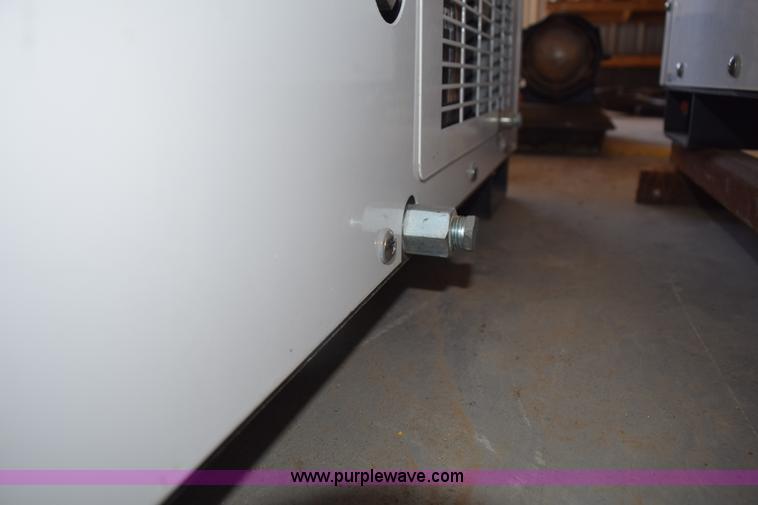 image for item BI9381 Vanair Viper 70 air compressor