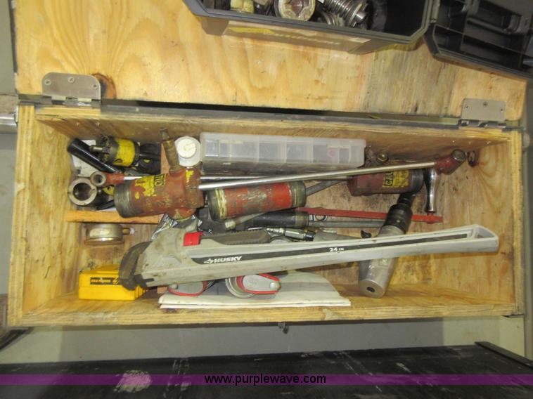 image for item BK9732 Assorted TD Williamson tapping equipment