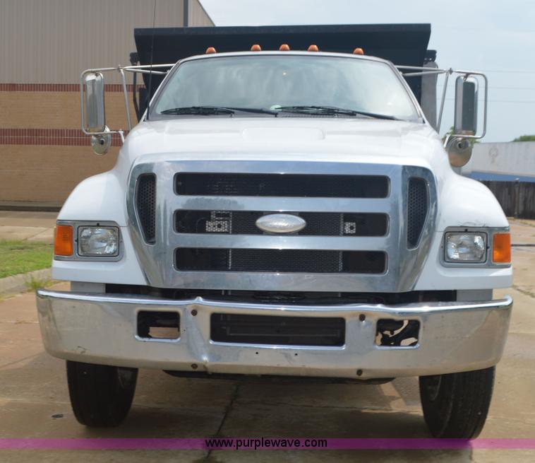 image for item BM9328 2005 Ford F750 Super Duty dump truck