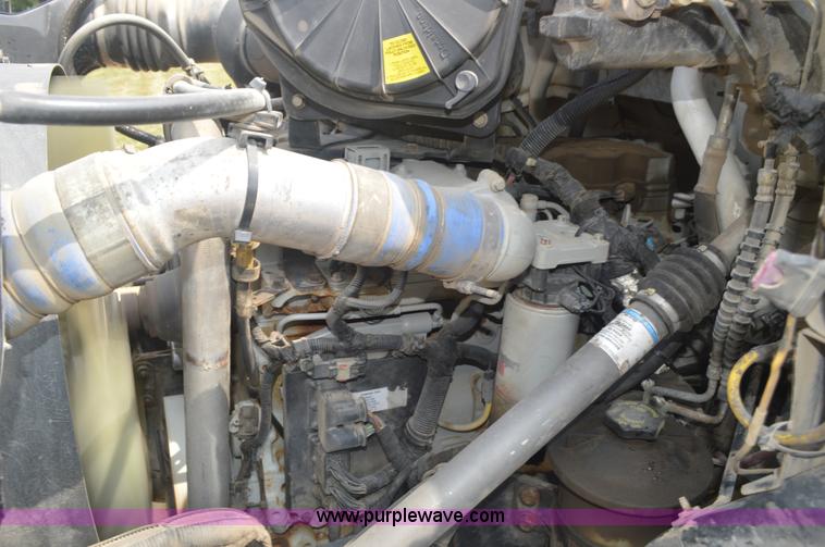 image for item BM9328 2005 Ford F750 Super Duty dump truck