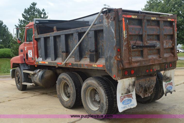 image for item BM9329 1993 Mack CH613 dump truck