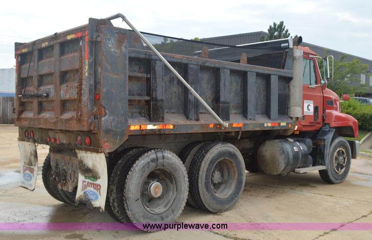 image for item BM9329 1993 Mack CH613 dump truck