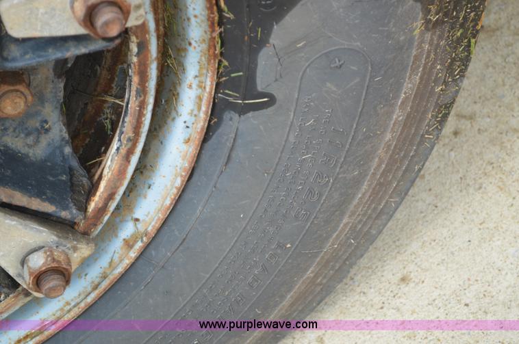 image for item BM9329 1993 Mack CH613 dump truck