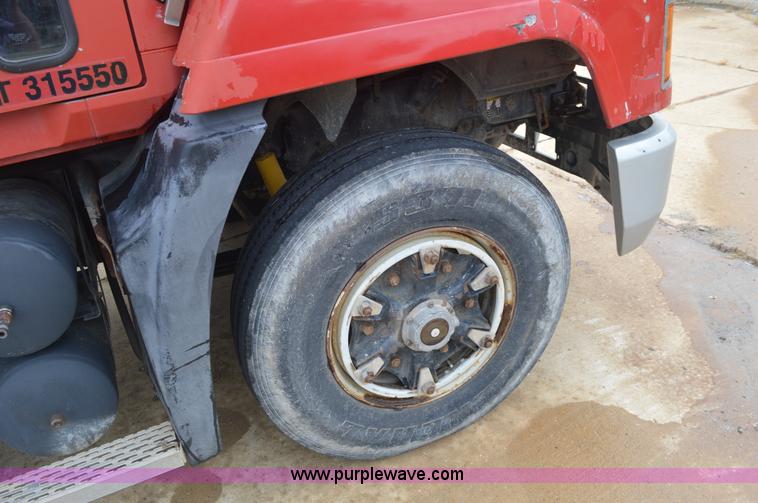 image for item BM9329 1993 Mack CH613 dump truck