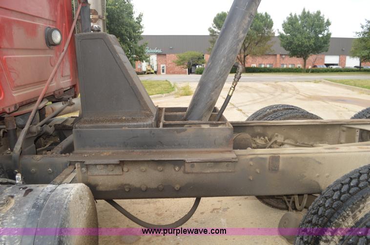 image for item BM9329 1993 Mack CH613 dump truck