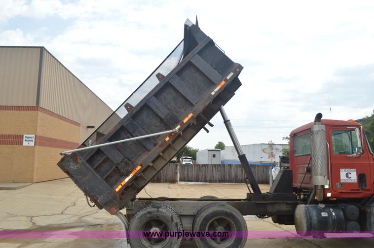 image for item BM9329 1993 Mack CH613 dump truck