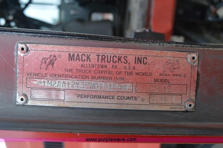 image for item BM9329 1993 Mack CH613 dump truck