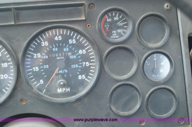 image for item BM9329 1993 Mack CH613 dump truck