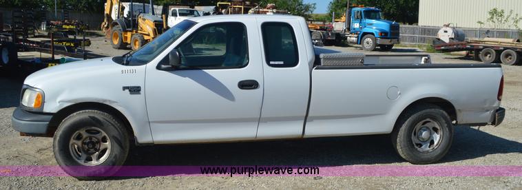 image for item BM9330 2003 Ford F150 pickup truck