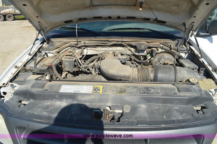 image for item BM9330 2003 Ford F150 pickup truck