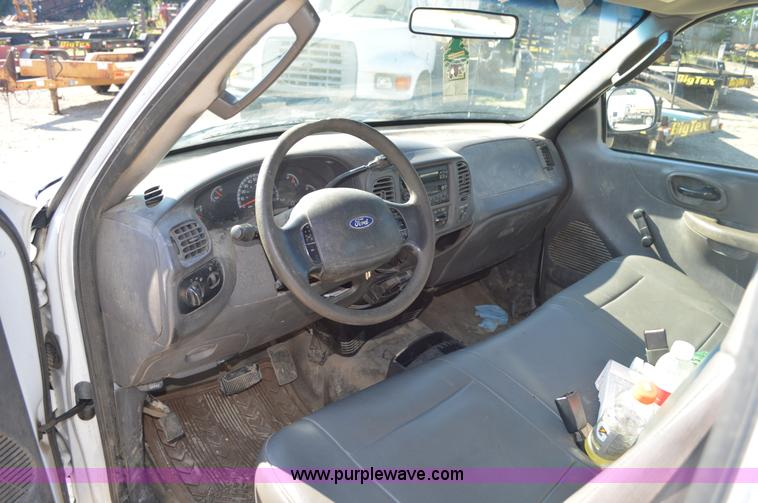 image for item BM9330 2003 Ford F150 pickup truck