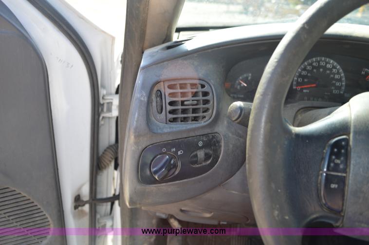 image for item BM9330 2003 Ford F150 pickup truck