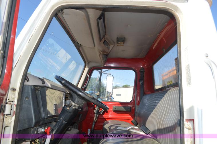 image for item BM9332 1997 International 4700 flat dump bed truck