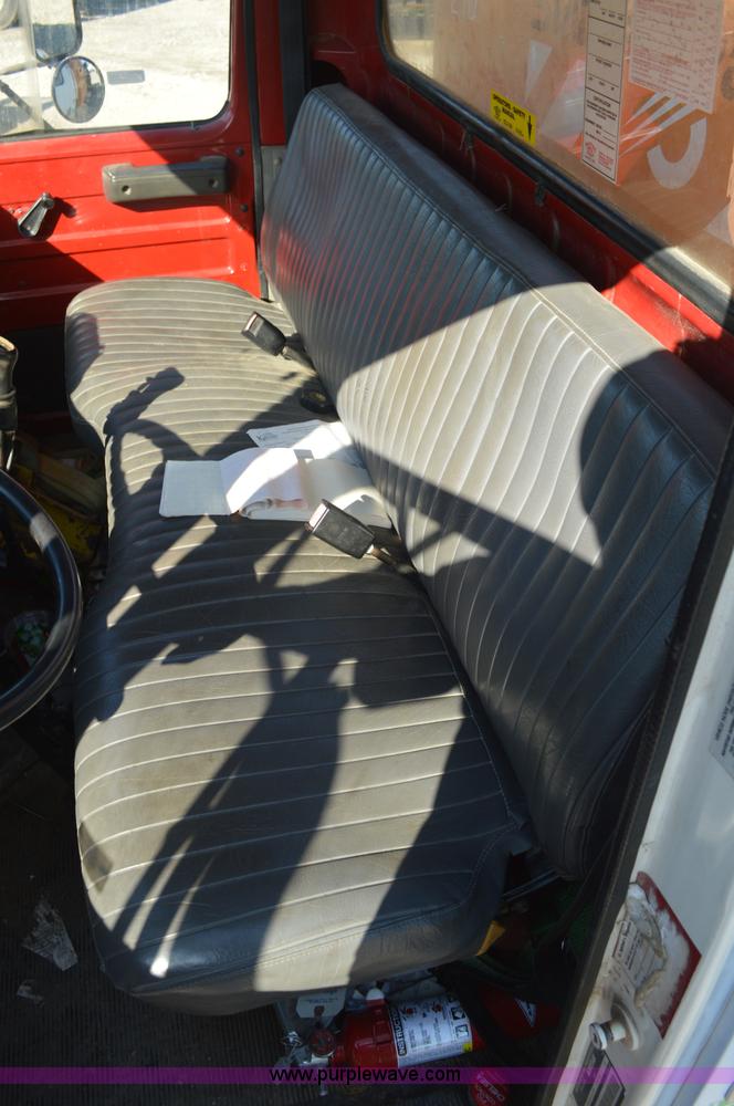 image for item BM9332 1997 International 4700 flat dump bed truck