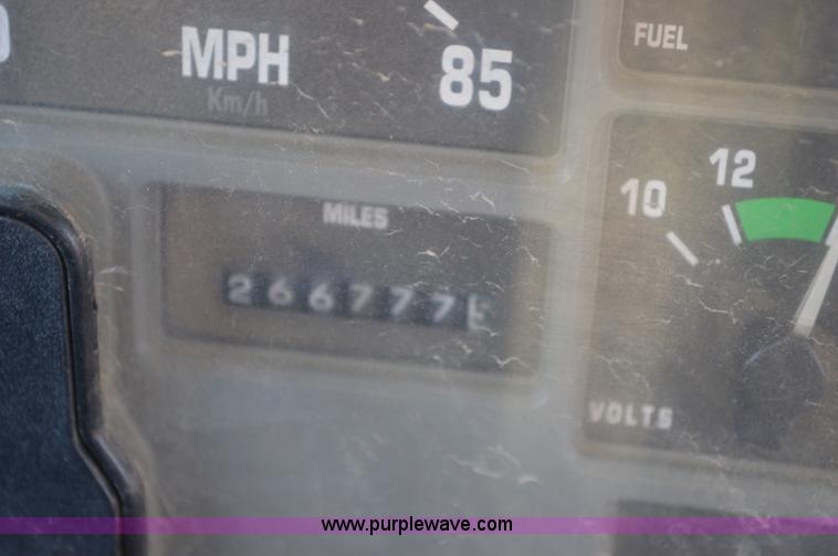 image for item BM9332 1997 International 4700 flat dump bed truck