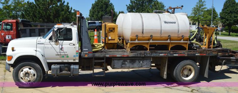 image for item BM9333 1998 Ford F800 Super Duty flatbed truck with mud mixer