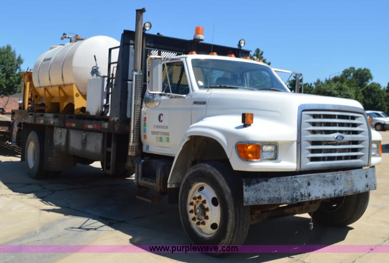 image for item BM9333 1998 Ford F800 Super Duty flatbed truck with mud mixer