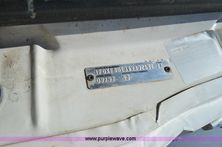 image for item BM9333 1998 Ford F800 Super Duty flatbed truck with mud mixer