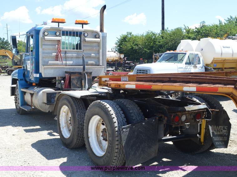 image for item BM9334 1997 Mack CH613 semi truck