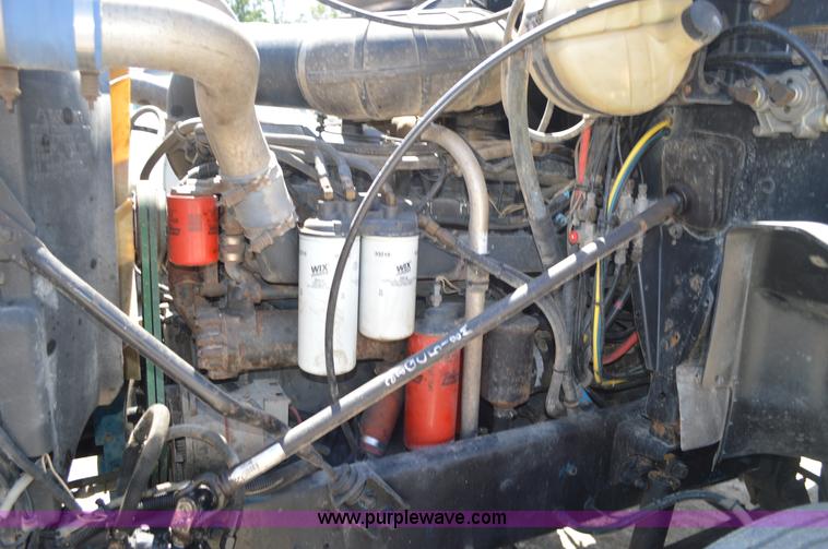 image for item BM9334 1997 Mack CH613 semi truck