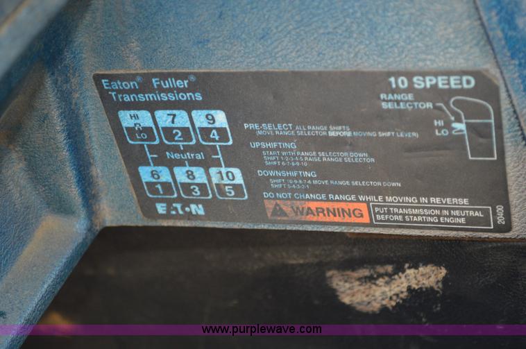 image for item BM9334 1997 Mack CH613 semi truck