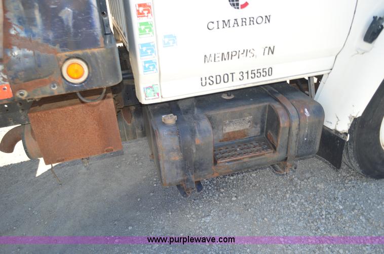 image for item BM9335 1997 Ford F800 flat dump bed truck