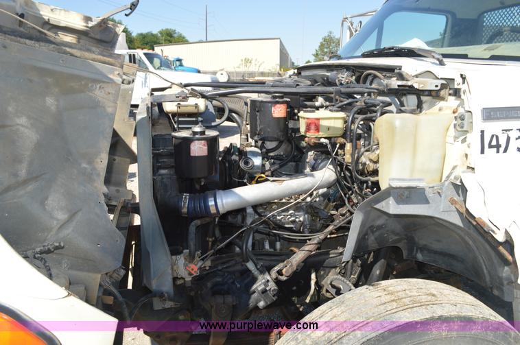 image for item BM9335 1997 Ford F800 flat dump bed truck