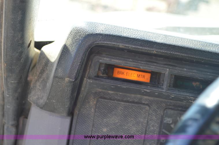 image for item BM9335 1997 Ford F800 flat dump bed truck