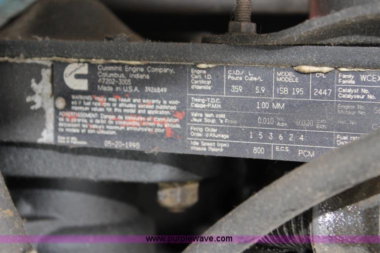 image for item BM9337 1999 Ford F800 flatbed truck with mud mixer