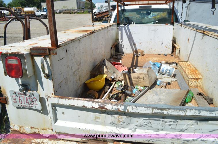 image for item BM9340 1999 Ford F450 service truck