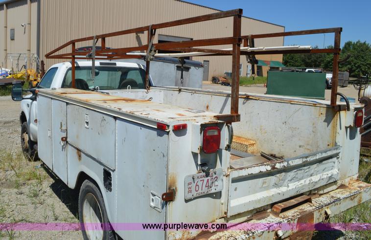 image for item BM9340 1999 Ford F450 service truck