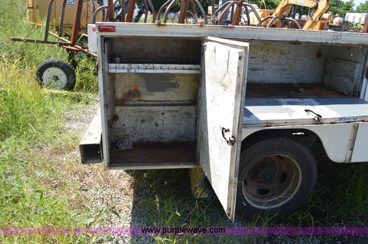 image for item BM9340 1999 Ford F450 service truck