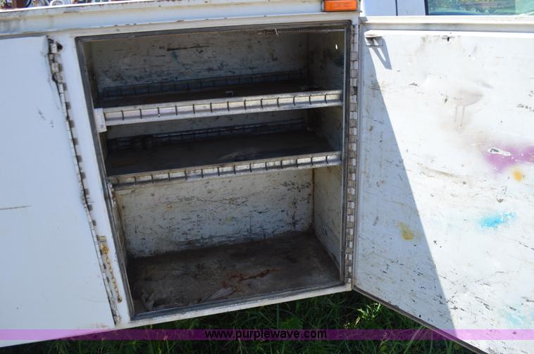 image for item BM9340 1999 Ford F450 service truck