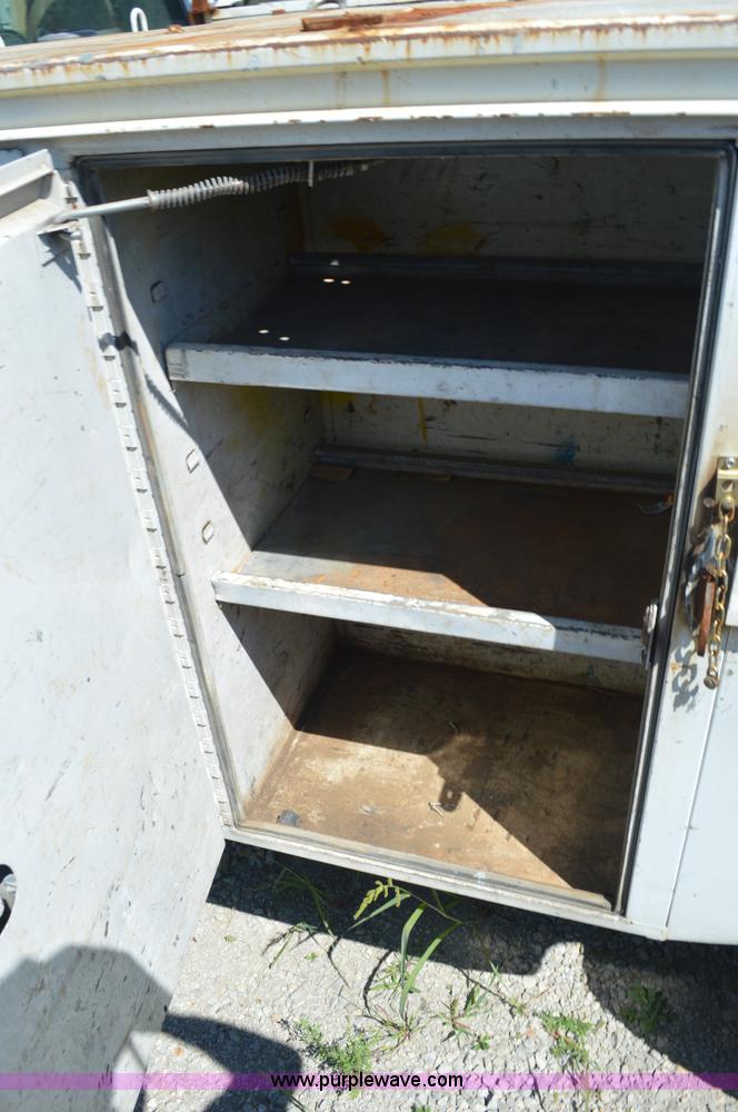 image for item BM9340 1999 Ford F450 service truck