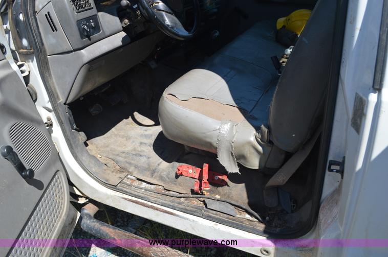 image for item BM9340 1999 Ford F450 service truck