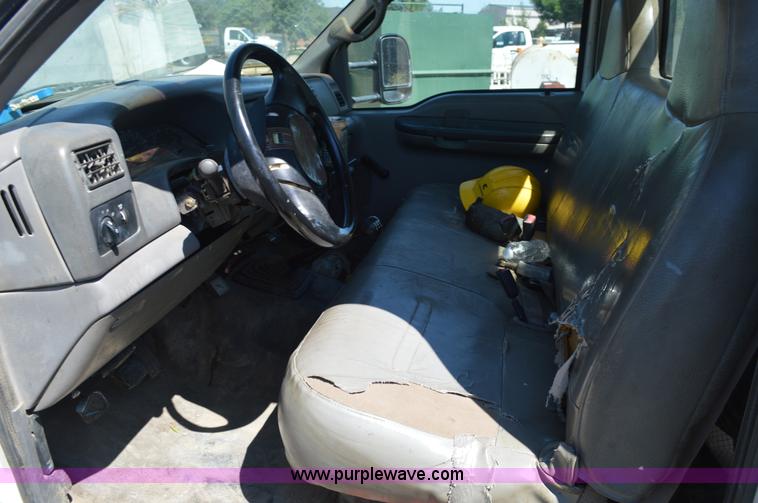 image for item BM9340 1999 Ford F450 service truck