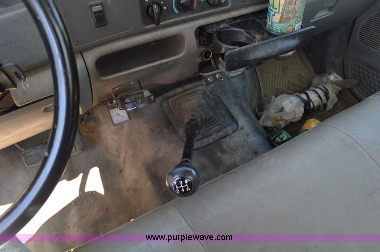 image for item BM9340 1999 Ford F450 service truck