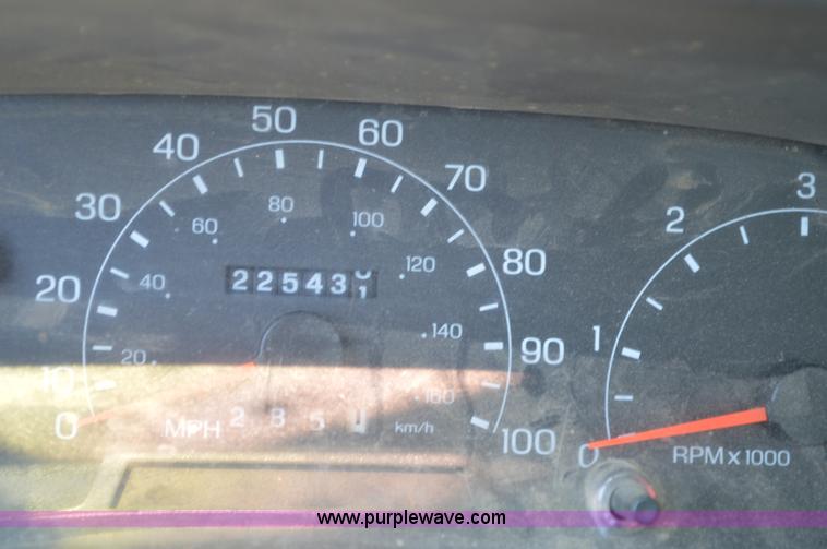 image for item BM9340 1999 Ford F450 service truck