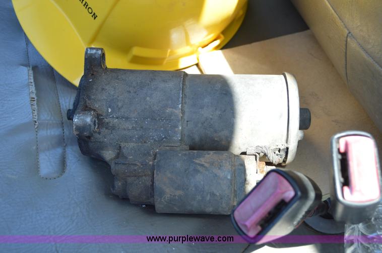 image for item BM9340 1999 Ford F450 service truck