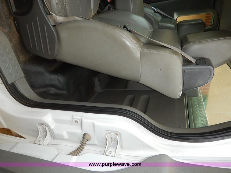 image for item BM9341 2008 Ford F150 XL pickup truck