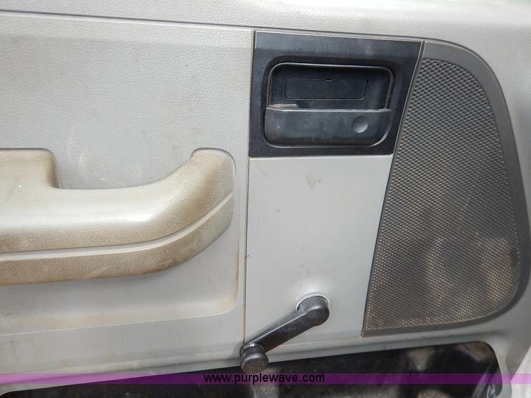 image for item BM9341 2008 Ford F150 XL pickup truck